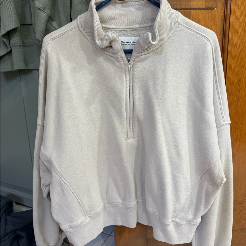 Abercrombie & Fitch Soft Cream Pullover